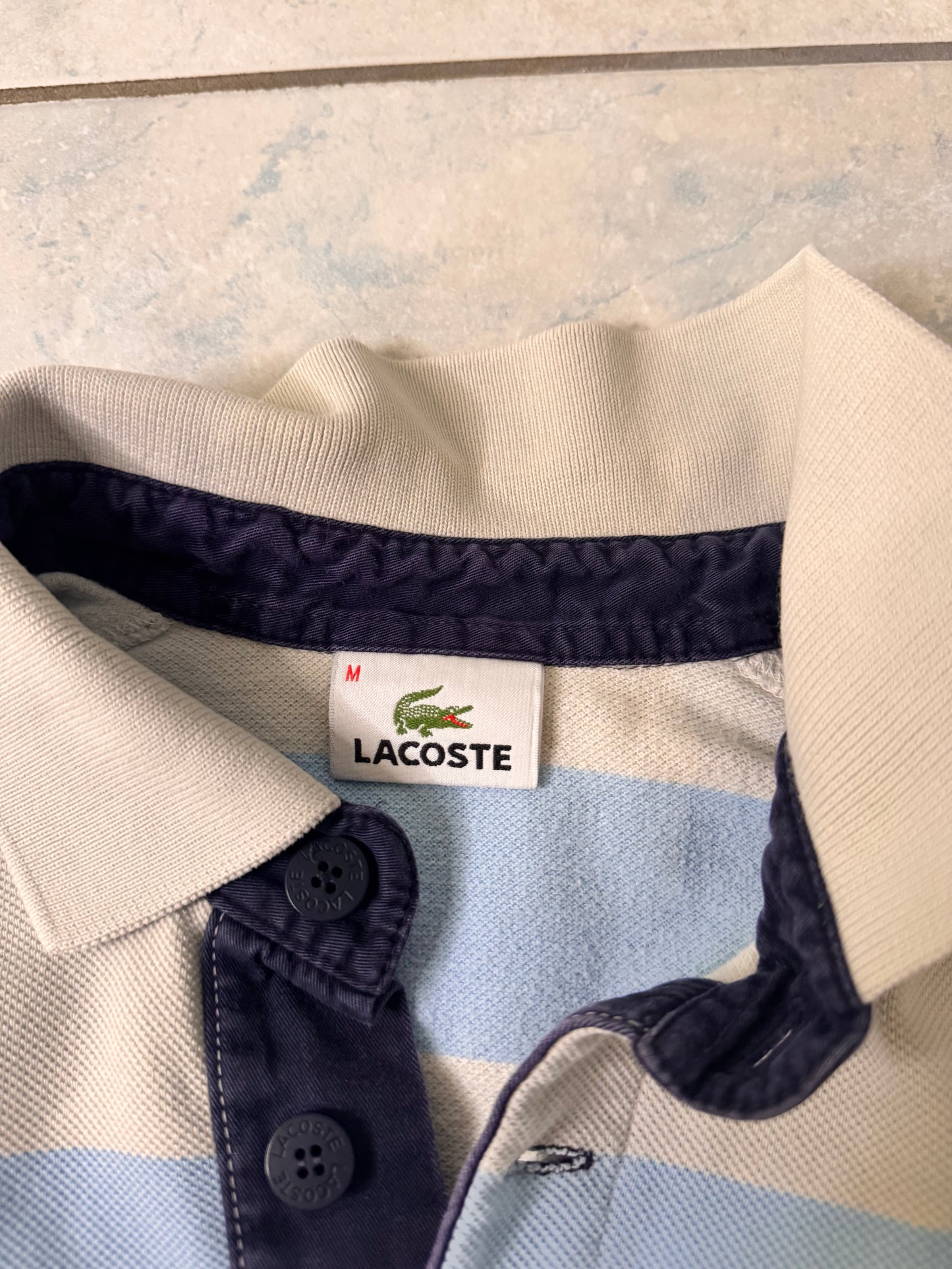 preloved Lacoste Sweatshirt mit Streifenmuster – Blau/Beige