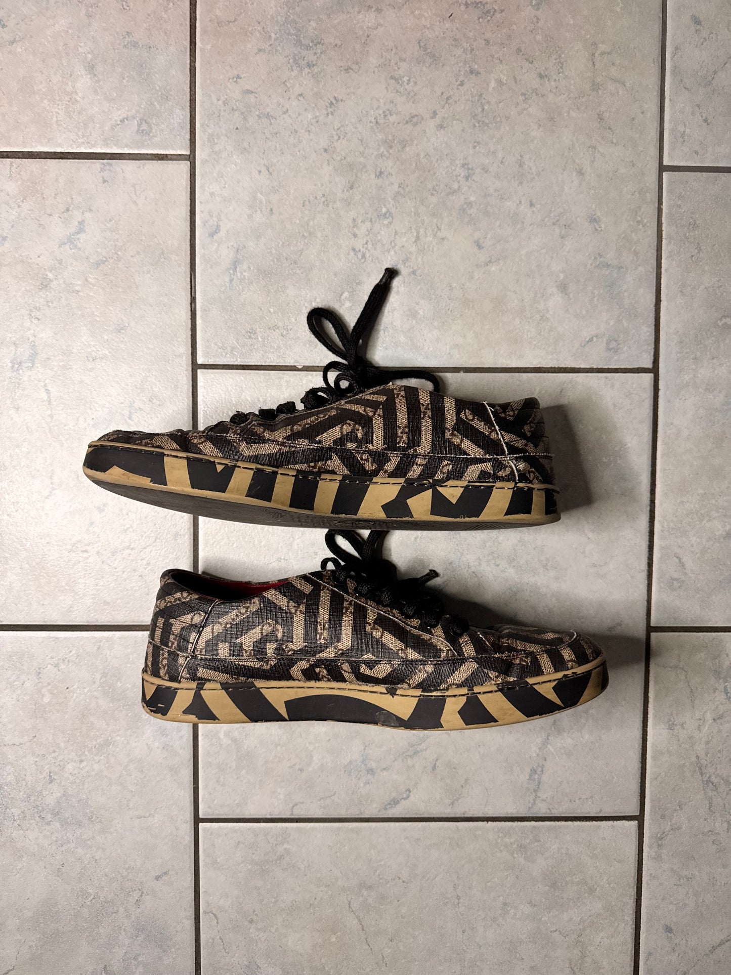 preloved Gucci Sneaker (43)