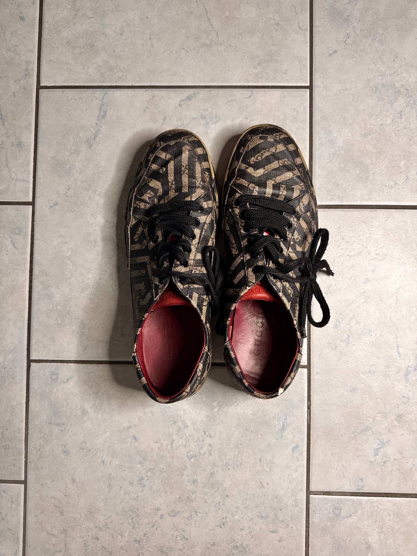 preloved Gucci Sneaker (43)